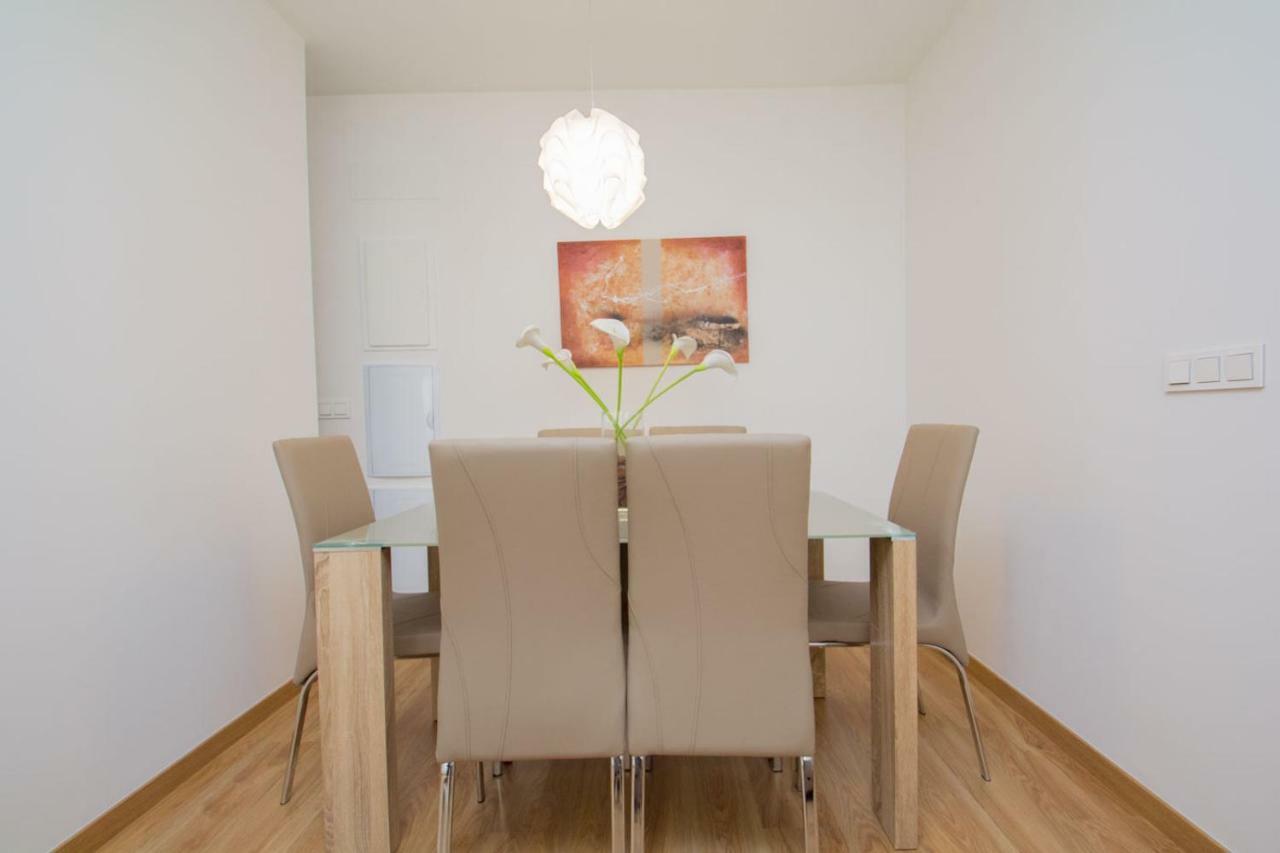 Enjoygranada Arabial 5A - Pool & Free Parking Apartment Екстериор снимка