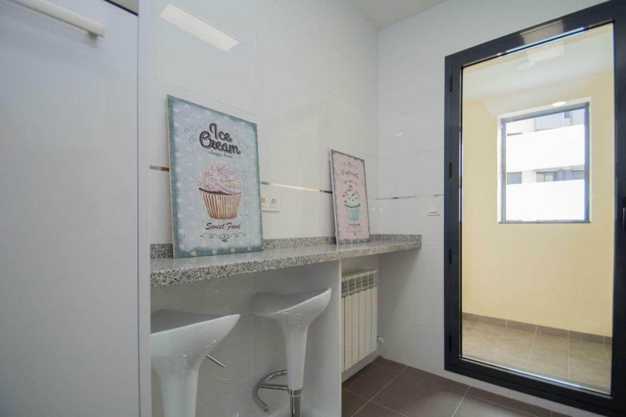 Enjoygranada Arabial 5A - Pool & Free Parking Apartment Екстериор снимка
